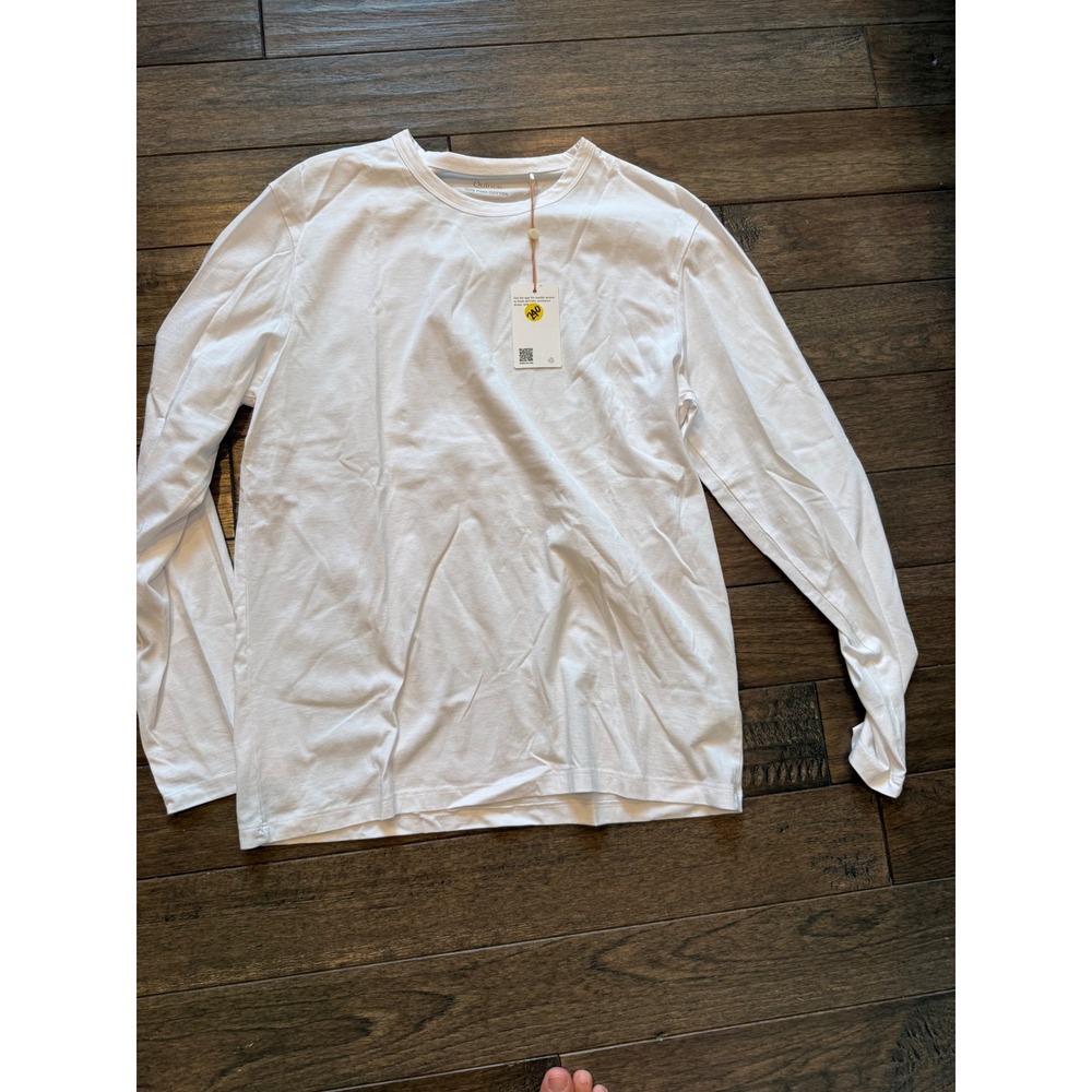 Quince Long Sleeve Tee Mens Medium White 100%‎ Pima Cotton Crew Neck Classic Fit